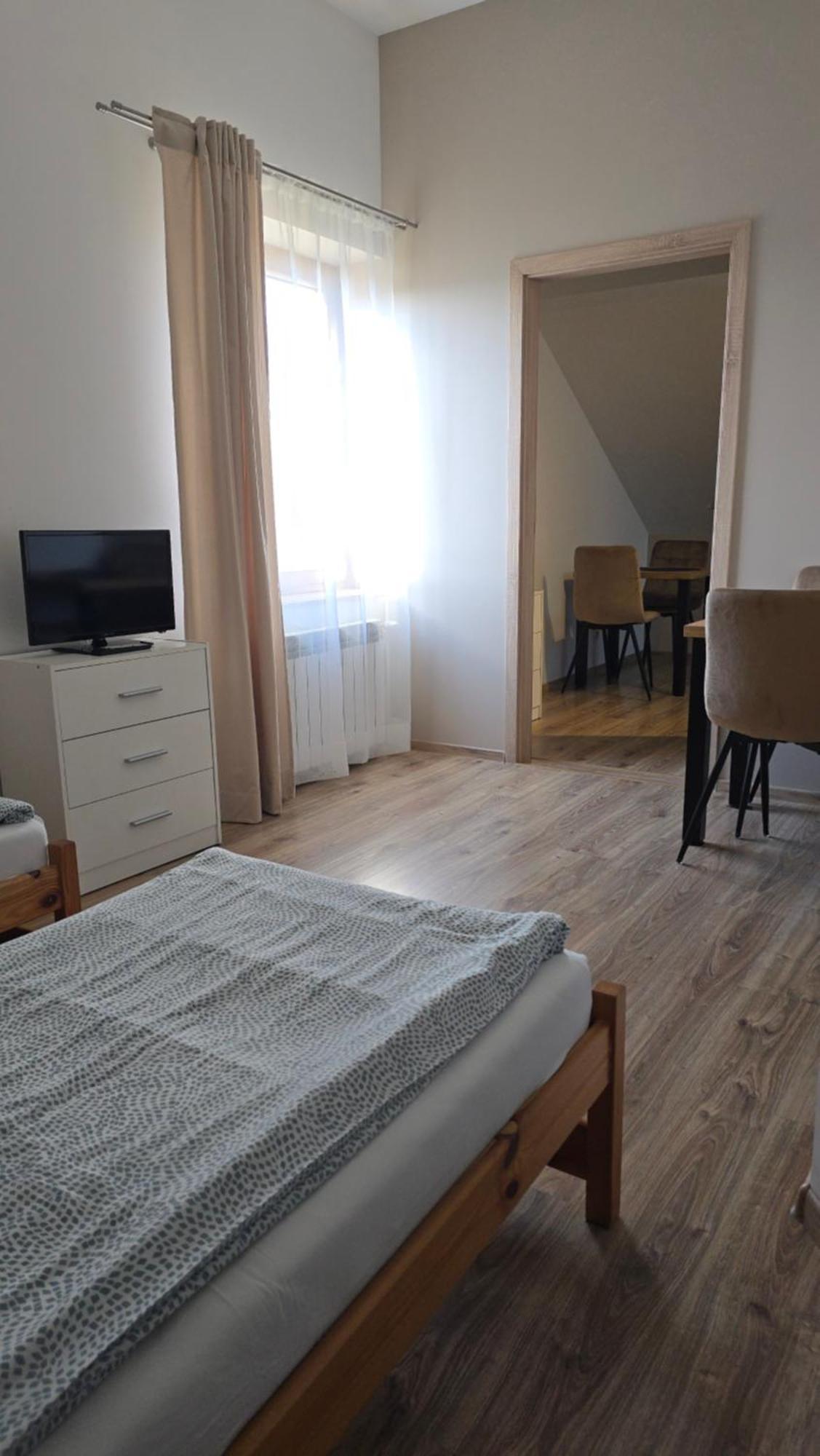 Vip Village Las Woda Rower - Podgrzewany Basen, Balia, Sauna Miedzierza 외부 사진